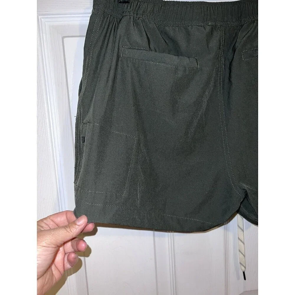 ICEBURG Womens Olive Green Elastic Waist Shorts Pockets Sz L